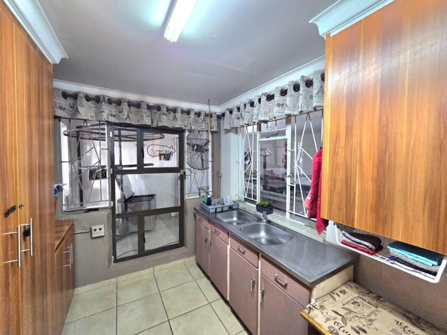 5 Bedroom Property for Sale in Bethlehem Rural Free State